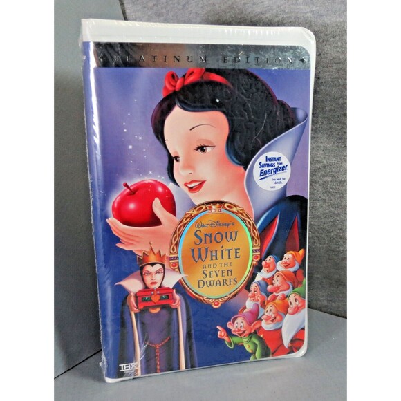 Disney | Media | Walt Disneys Snow White And The Seven Dwarfs Platinum ...